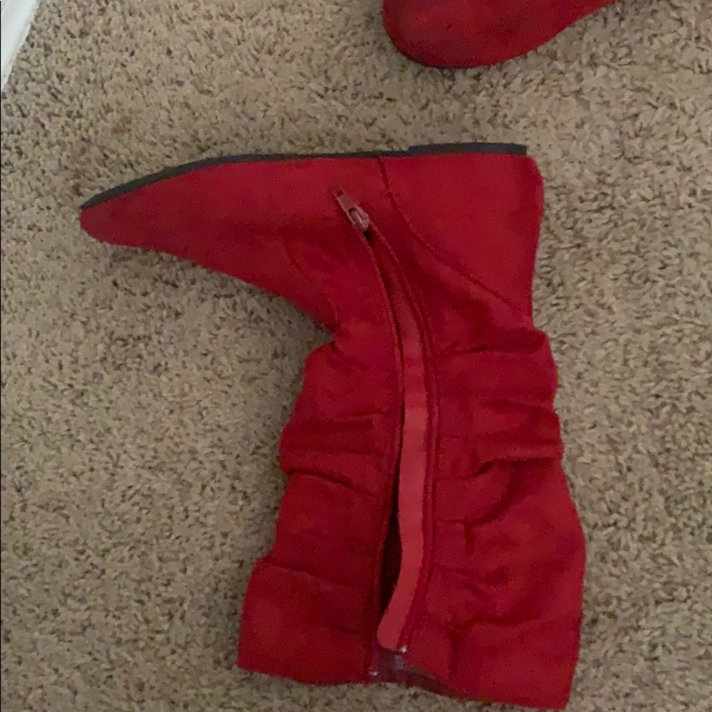 Red boots!! - Picture 2 of 3